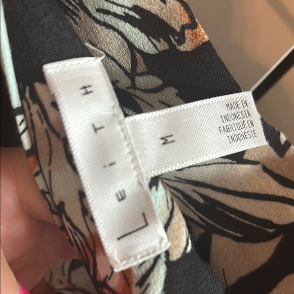 Leith floral wrap flowy skirt sz M - Picture 6 of 6